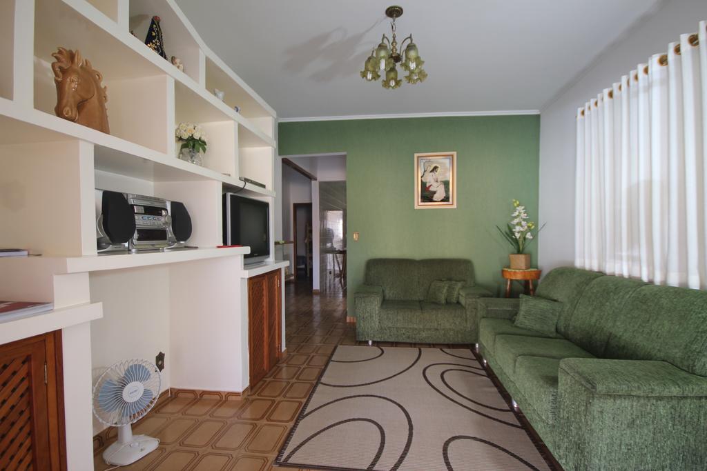 Casa Temporada Gratao 06 Min Dos Parques Thermas Olímpia Eksteriør billede